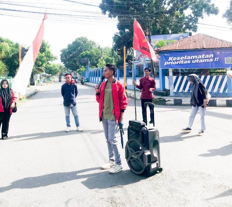Ketua LMND Dompu. 
